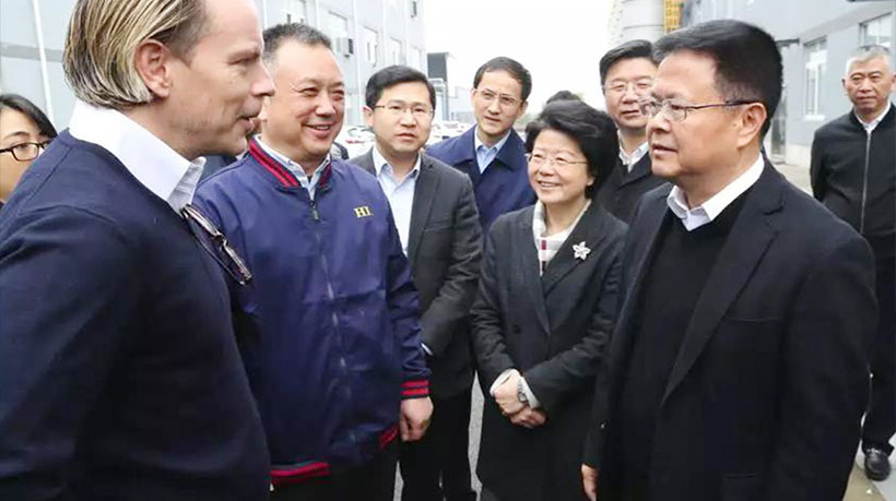 浙江省委副书记、宁波市委书记郑栅洁莅临w88win中文手机版科技调研